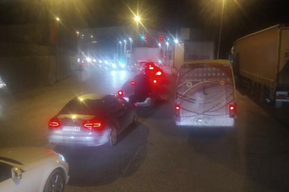 Granični prelaz Dračenovac, Foto: Privatna arhiva