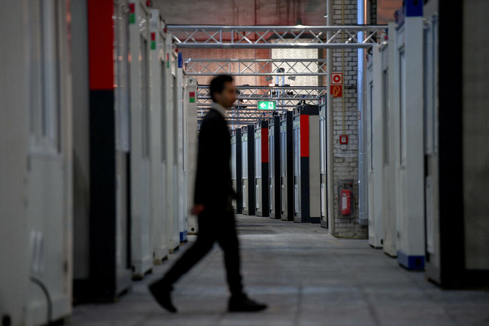 Smještaj za izbjeglice na bivšem aerodromu Tempelhof u Berlinu, Foto: Reuters
