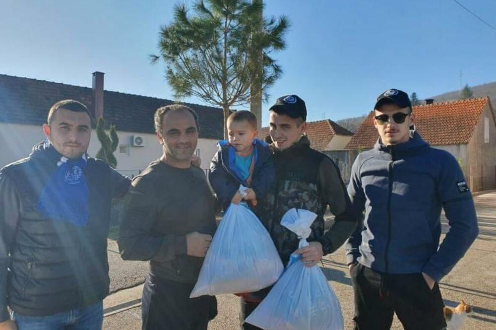 Foto: Navijačka grupa „Vojvode“