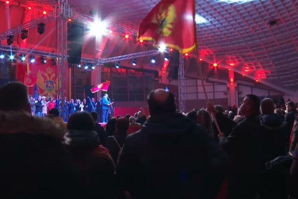 Sa večerašnjeg protesta, Foto: Printscreen YouTube/Al Jazeera Balkans