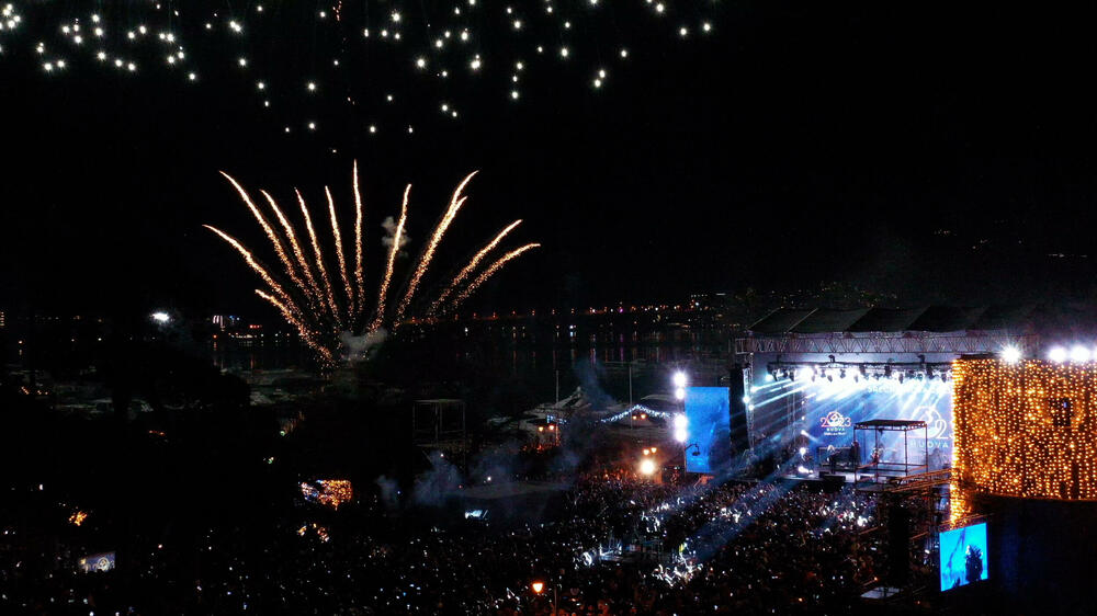 <p>Organizatori novogodišnjeg dočeka procjenju da u Budvi boravi više od 50.000 gostiju</p>