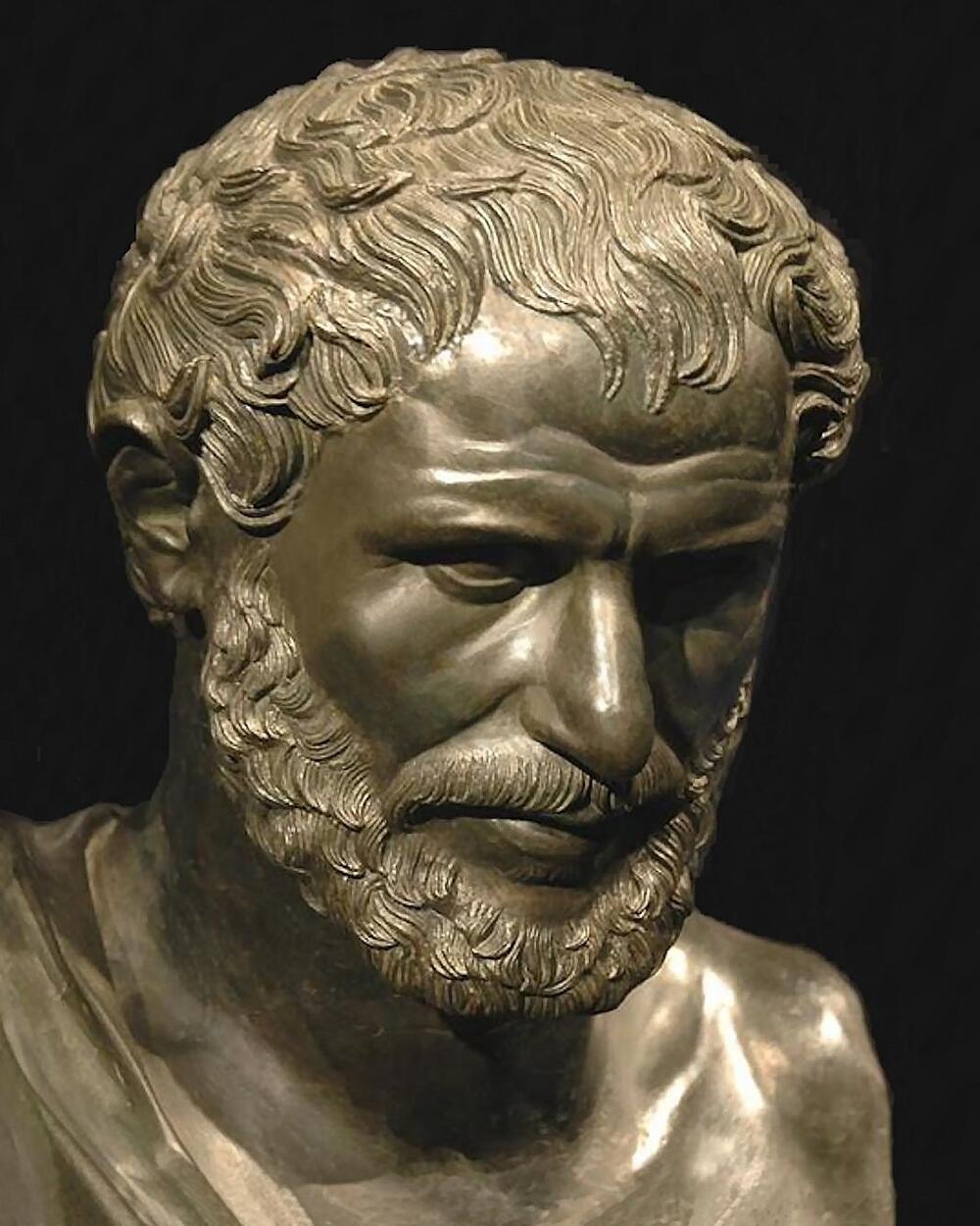 Ancient statue of Heraclitus