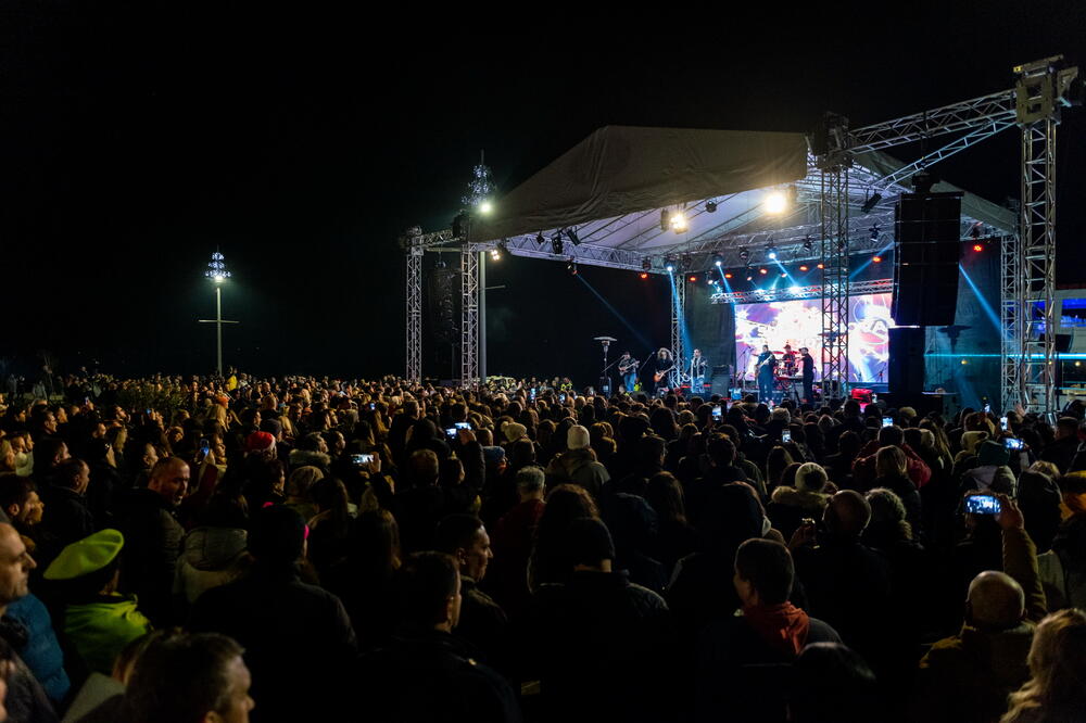 Sa koncerta Željka Bebeka, Foto: TO Tivat