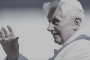 Papa Benedikt XVI: od divljenja do kritika