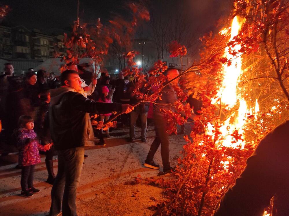 <p>"Večeras smo sabrani da nastavimo svijetlu tradiciju predaka", rekao je Joanikije</p>