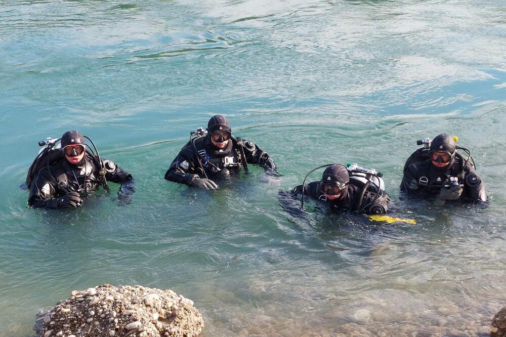 Članovi Regionalnog ronilačkog centra Bijela, Foto: Regionalni ronilački centar