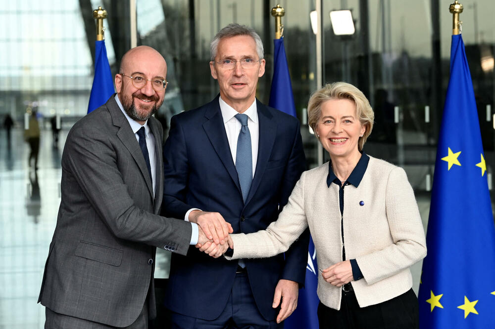 Stoltenberg sa predsjednikom ES Mišelom i predsjednicom EK Fon der Lajen, Foto: Reuters