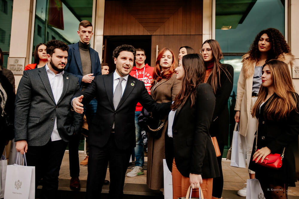 Abazović sa studentima FPN, Foto: Vlada Crne Gore