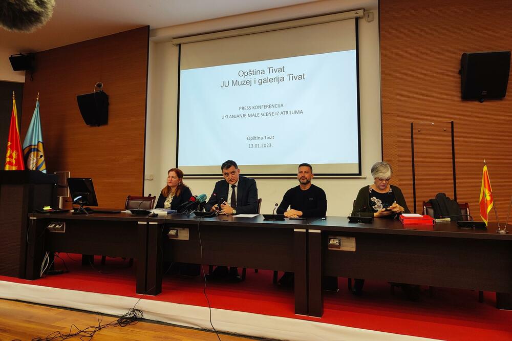 Sa današnje konferencije za medije u Tivtu, Foto: Siniša Luković