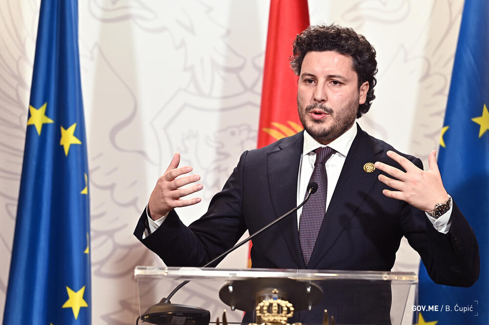 "Ponovljene ranije poruke": Abazović na pres-konferenciji, Foto: Vlada Crne Gore