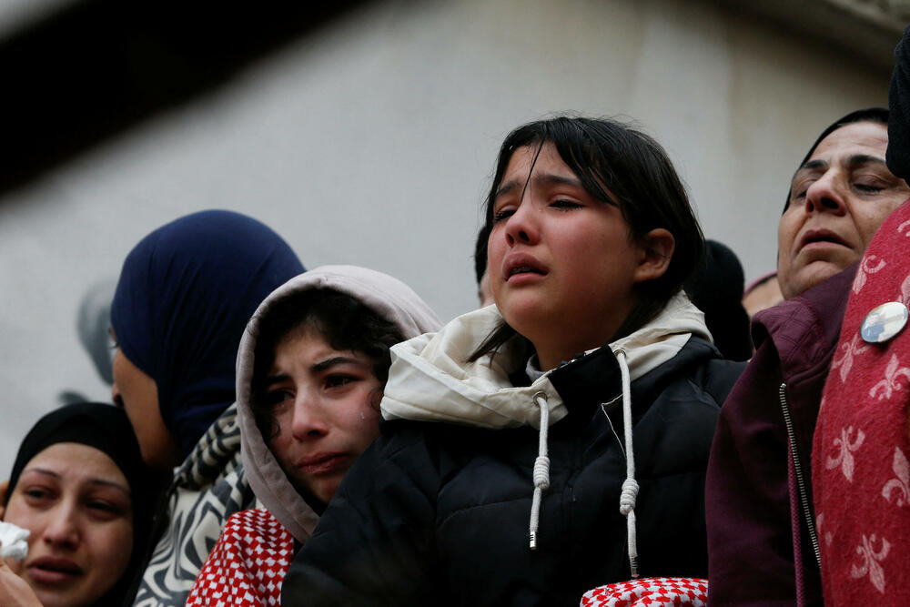 Sa sahrane 14-godišnjeg Omara Kmura koji je  stradao tokom izraelskog upada