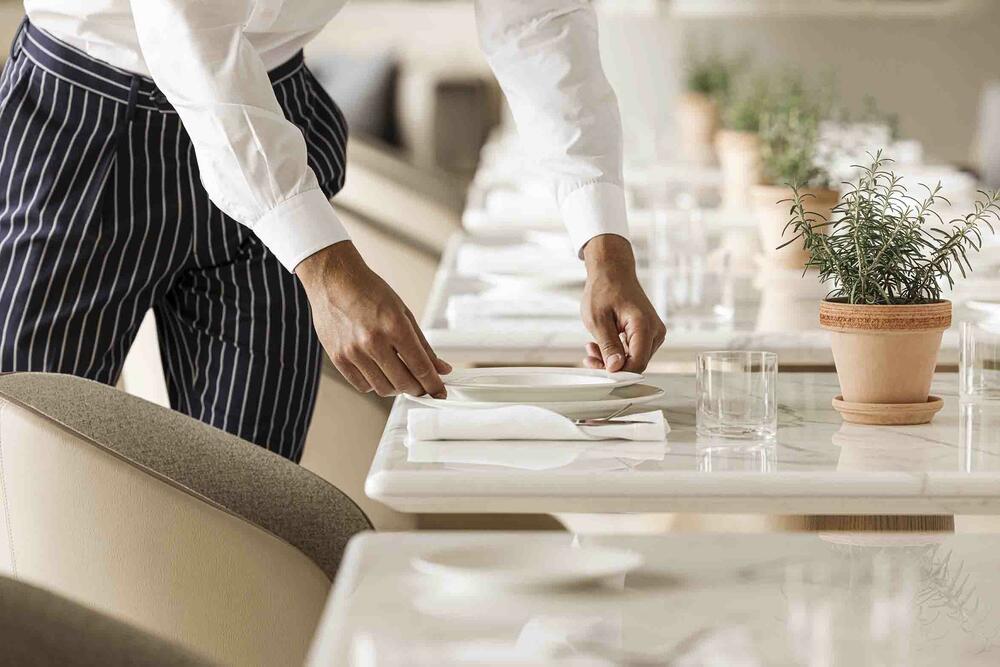 <p><strong>One&Only Portonovi rizort zapošljava preko 300 kolega u susret sezoni</strong></p>