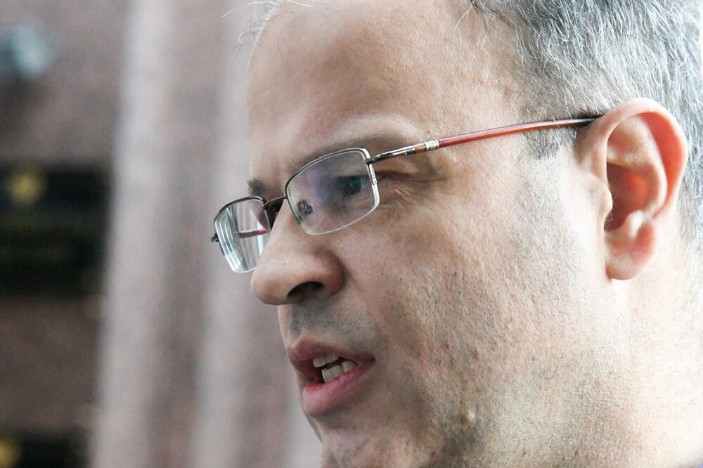 Martinović ispred Višeg suda u Podgorici, Foto: SAVO PRELEVIC