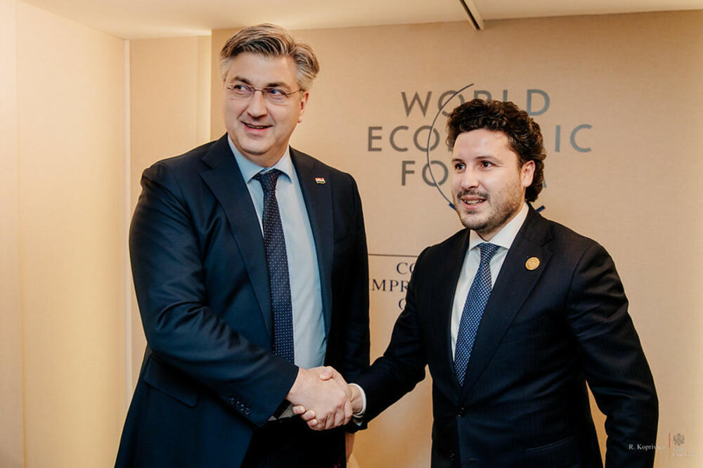 Plenković i Abazović, Foto: Gov.me/R. Koprivica
