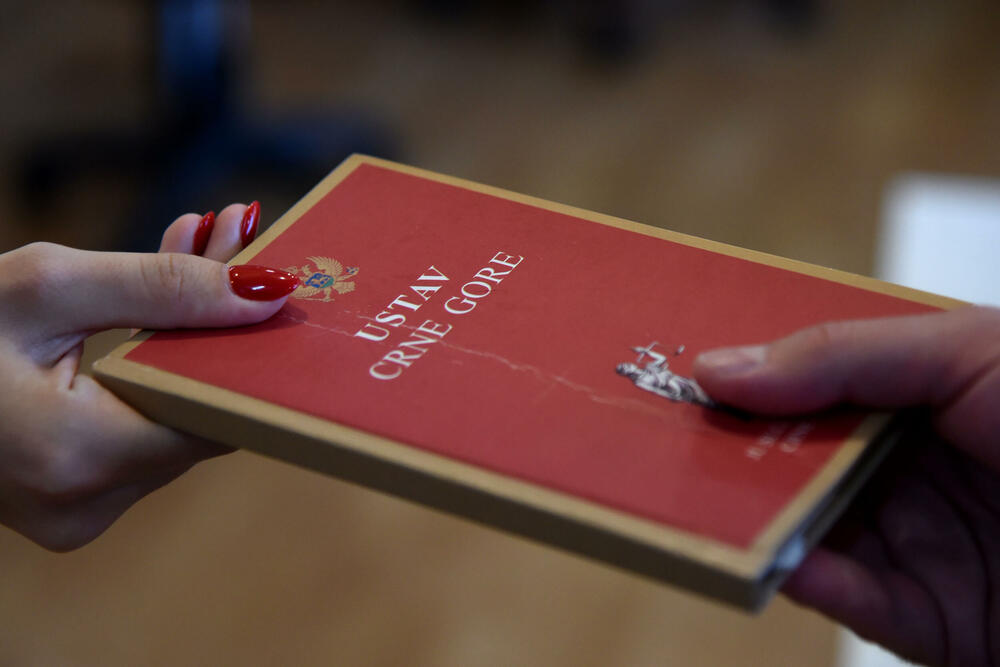 Prema Ustavu, isto lice može biti predsjednik najviše dva puta