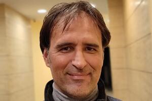 Lakše mi je da pišem o Turskoj nego o našoj zemlji