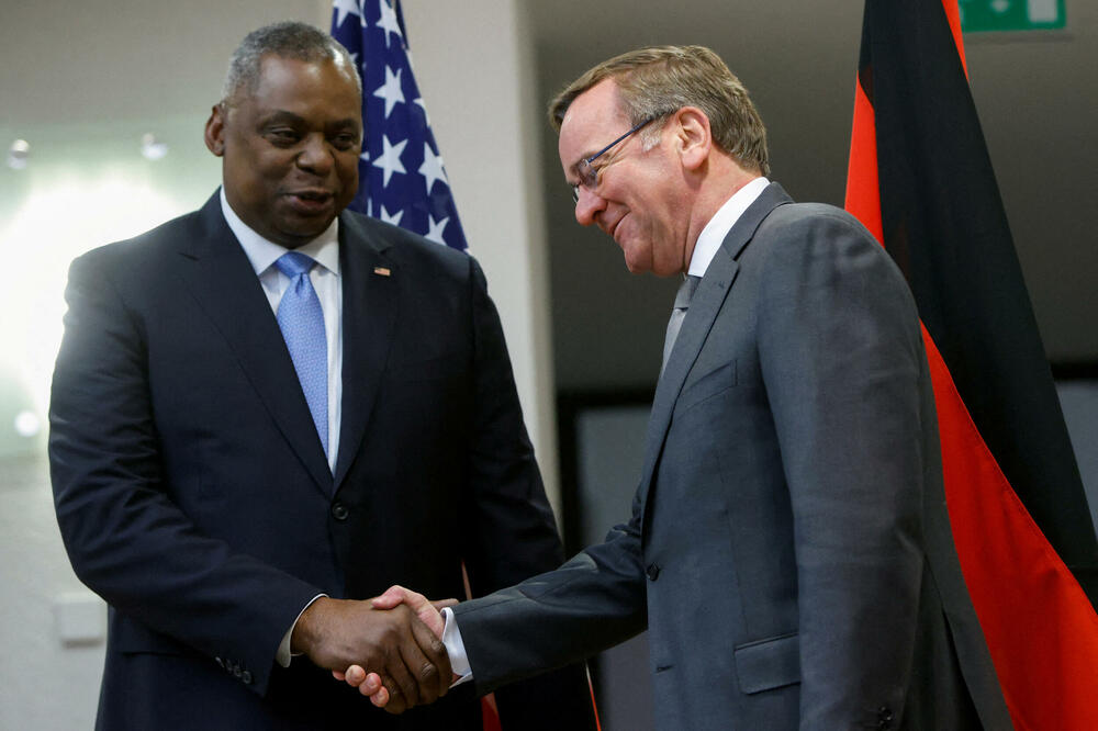 Ministri odbrane SAD i Njemačke juče u Berlinu, Foto: Rojters