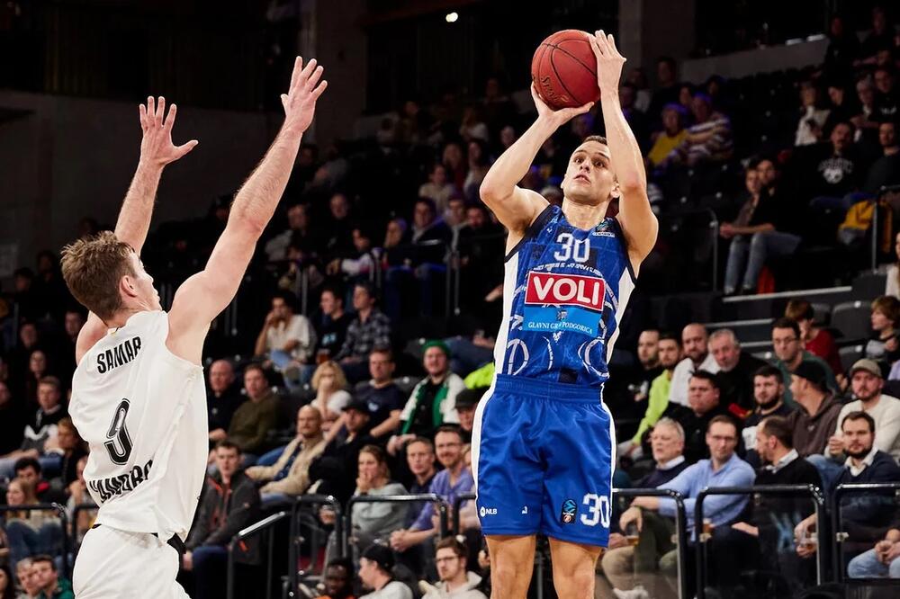 Samo on i Igor Drobnjak imaju ugovore za narednu sezonu: Petar Popović, Foto: Eurocup