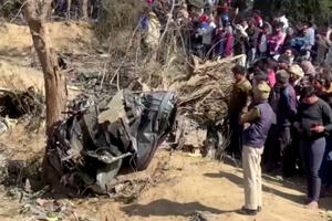 Srušila se dva aviona indijske ratne avijacije, pilot poginuo