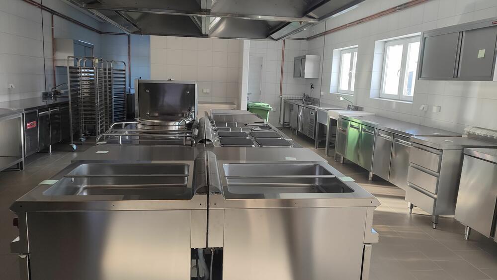 <p>Budući korisnici sa nestrpljenjem čekaju za februar najavljeno otvaranje Doma za stare u Nikšiću...</p>