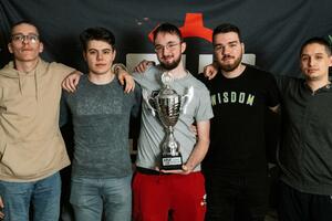 Imamo pobjednike prvog RUR Esports Frost kupa - ekipa Velež osvaja...