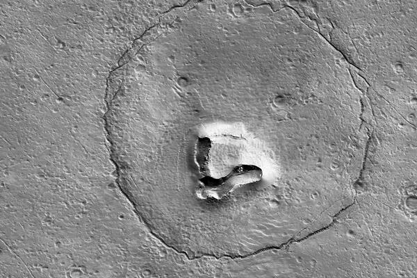 Letjelica Nase snimila lice medvjeda na Marsu