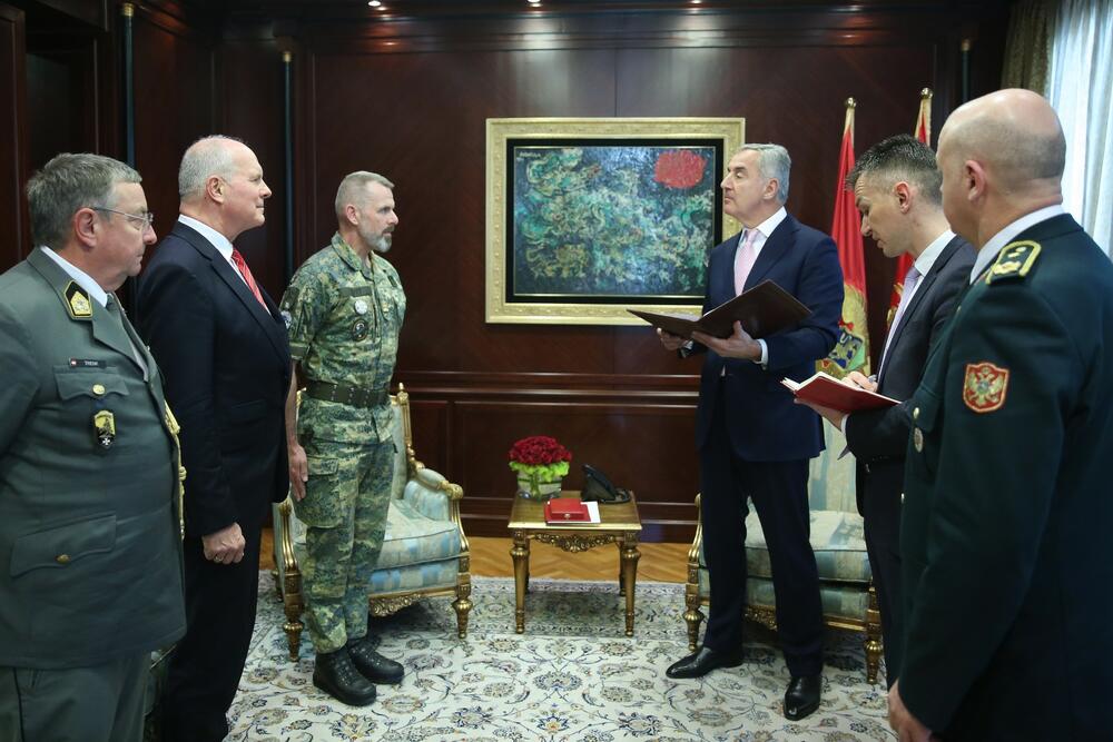 Milo Đukanović, Bernd Rot