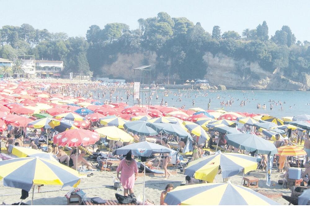 Da se iz sistema ne izgubi nijedan gost: Mala plaža u Ulcinju, Foto: Samir Adrović