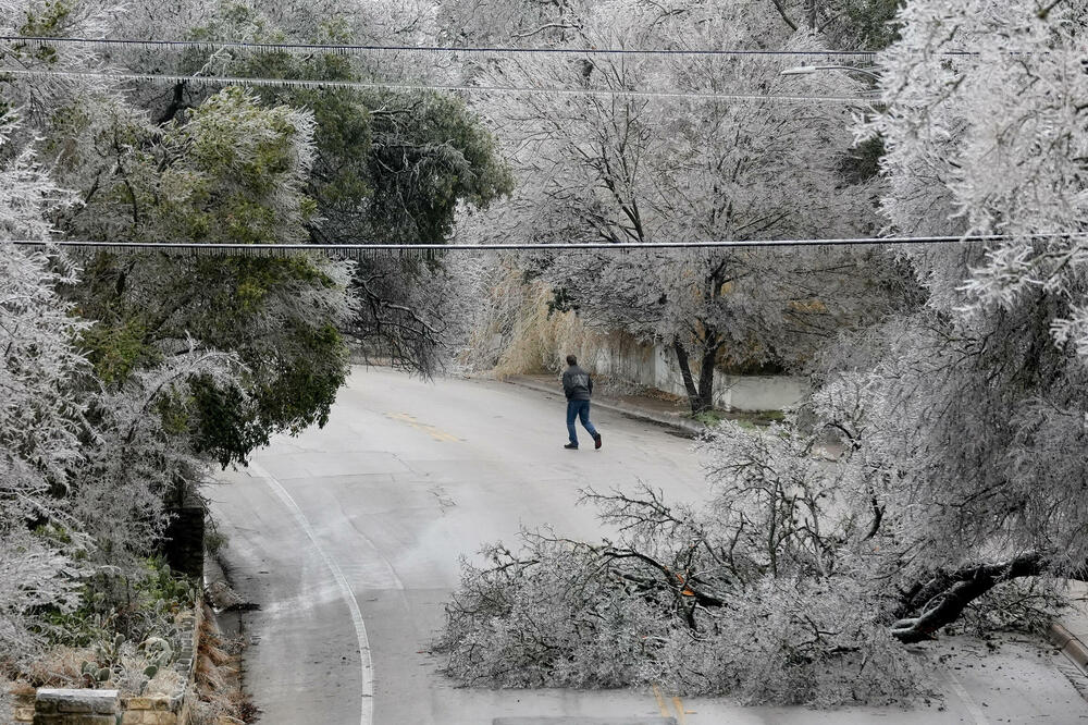 Hladnoća stigla i do juga SAD: Detalj iz Ostina u Teksasu, Foto: Reuters