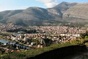 Get to know the surroundings: Trebinje, the city of sun and plane trees