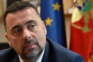 Đurović: Akcija Stop inflaciji dobila nezaustavljiv karakter, ide...