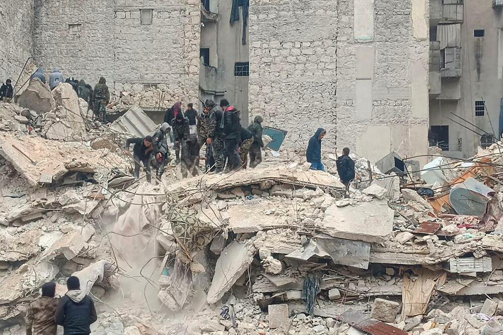 Detalj štete u Alepu, Foto: Reuters