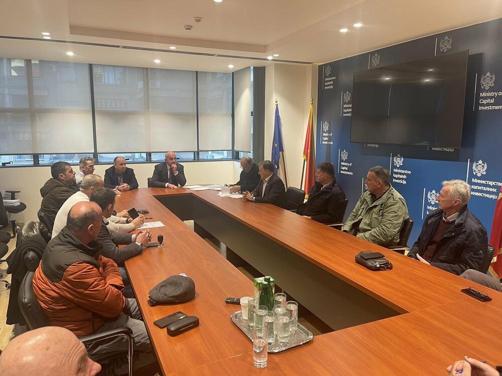 sastanak, potpisivanje ugovora