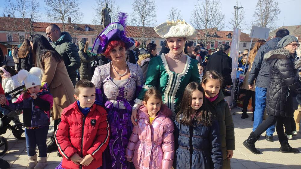 karavan mimoze u nikšiću