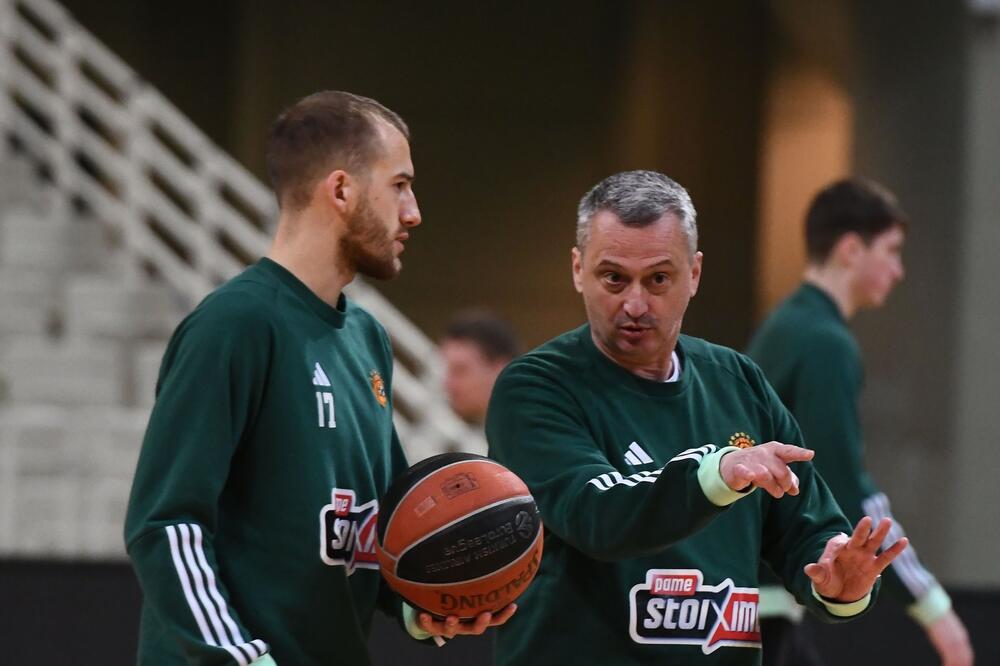 Radonjić dok je vodio Panatinaikos, Foto: Panathinaikos BC