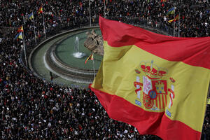 Španija: Stotine hiljada na ulicama Madrida zbog "uništavanja...