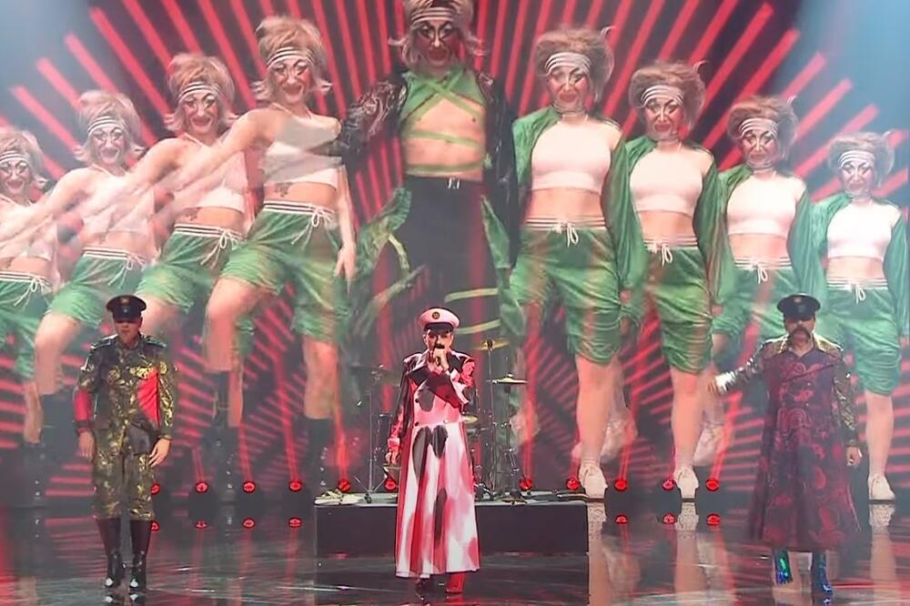 Sa nastupa na Dori: Let3, Foto: Printscreen Youtube