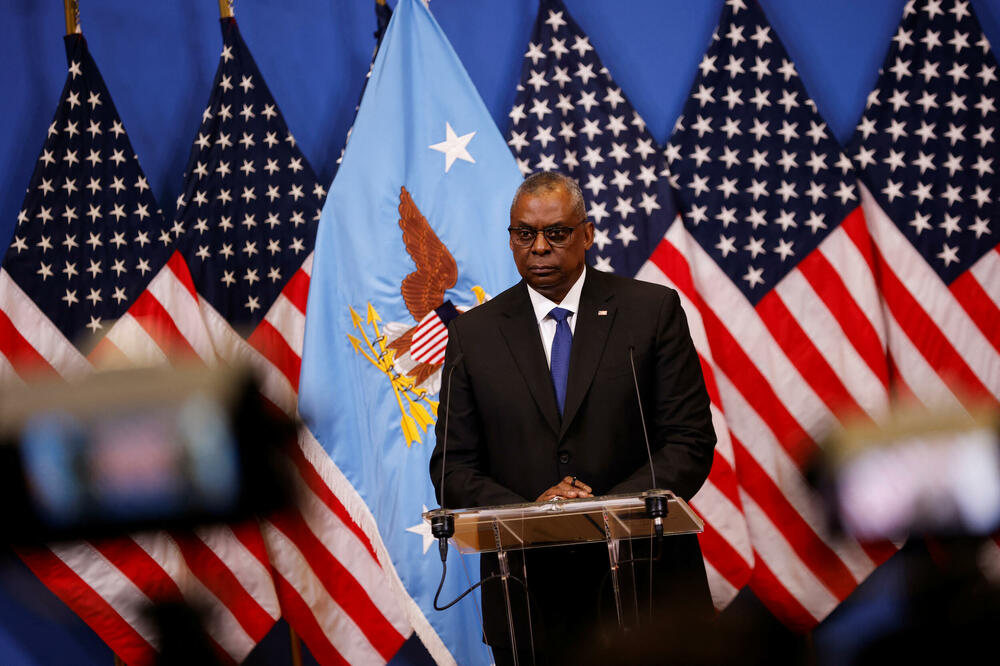 Ostin tokom konferencije u Briselu, Foto: Reuters
