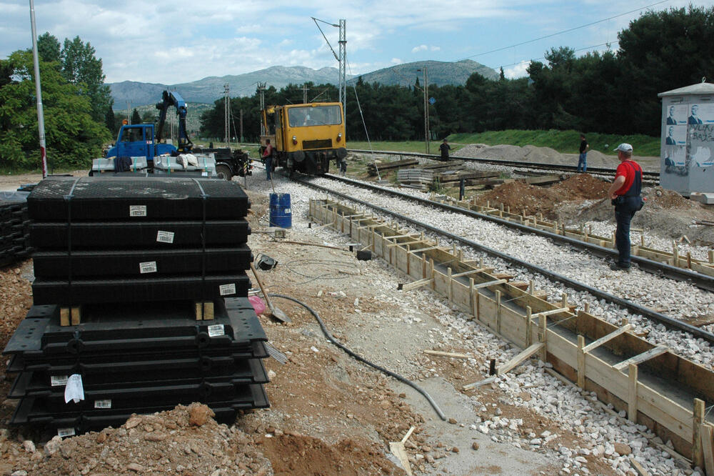 Brzine vozova od sto kilometara na sat moguće kad se remontuje  pruga od Podgorice do Bara (Ilustracija), Foto: Luka Zekovic