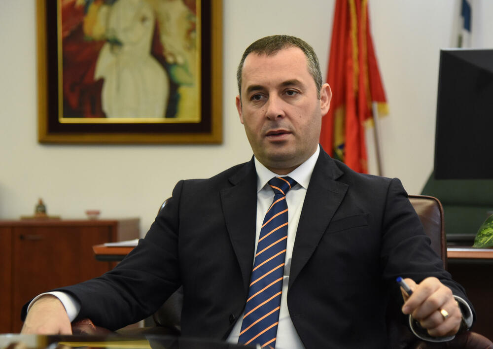 Potrebna profesionalizacija menadžmeta: Dragoslav Šćekić