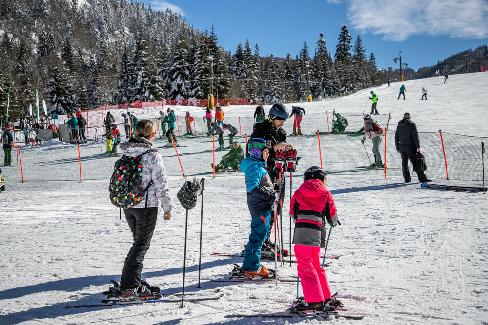 <p>Svi zainteresovani mogu sa računara ili mobilnog telefona, u svakom trenutku da vide kakvo je stanje na skijalištu.</p>