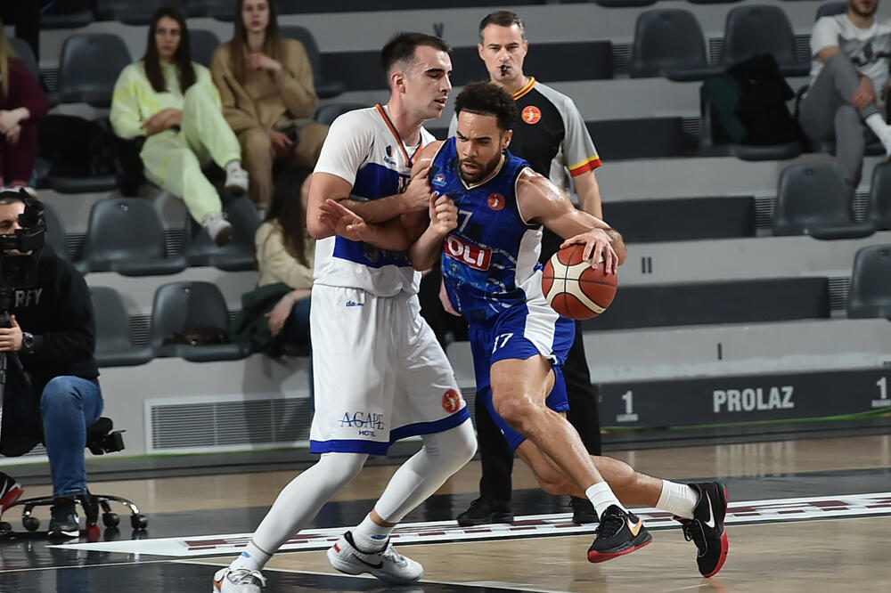 Džej Džej O'Brajen u duelu sa Markom Pecarskim, Foto: KSCG