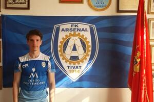 Sin bivšeg crnogorskog selektora pojačao Arsenal iz Tivta