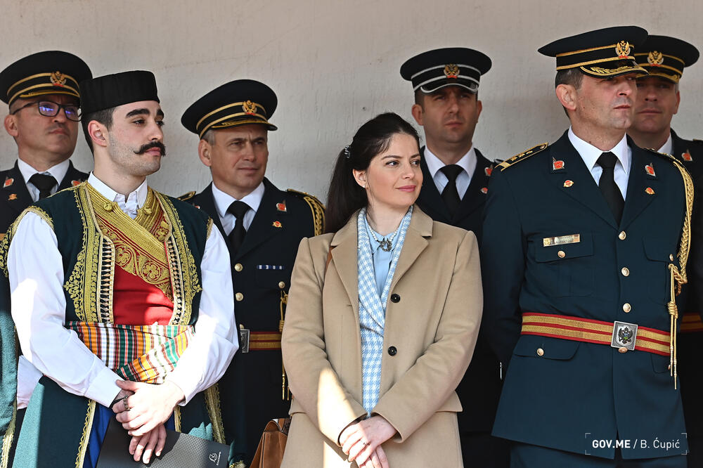 <p>Vojnici, njih 51, osnovna vojnička znanja sticaće u Centru za obuku, dok će dalja usavršavanja nastaviti u jedinicama u kojima će biti raspoređeni</p>