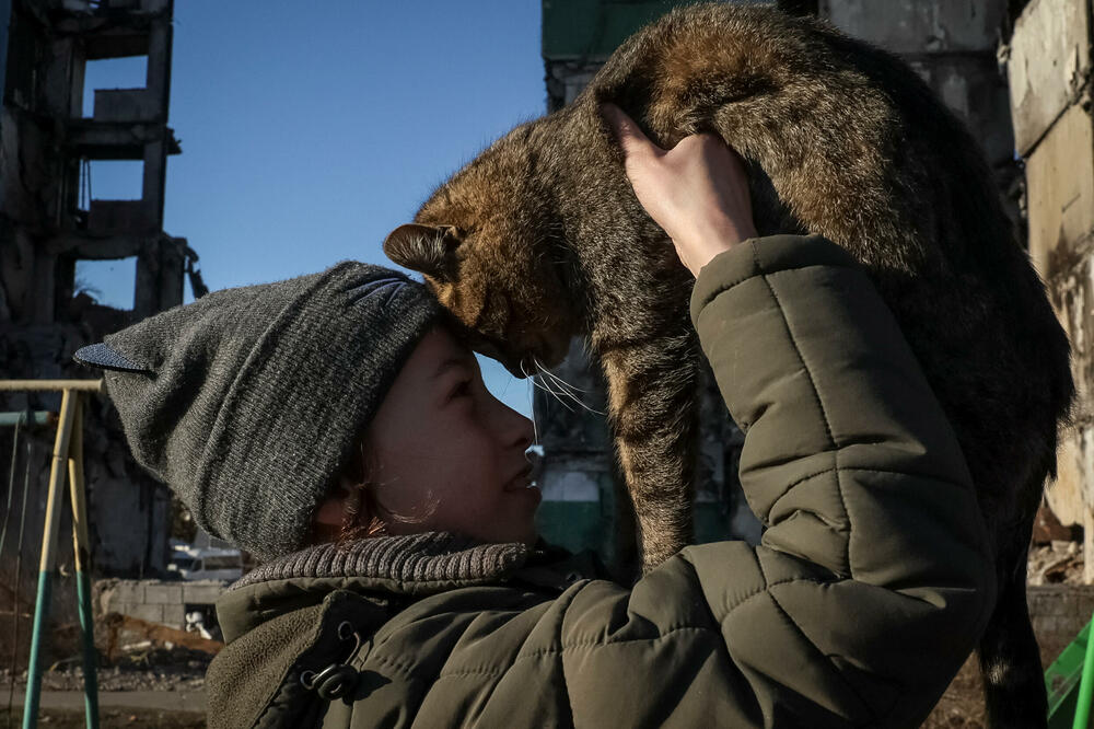 Veronika sa jednom od mačaka, Foto: Reuters