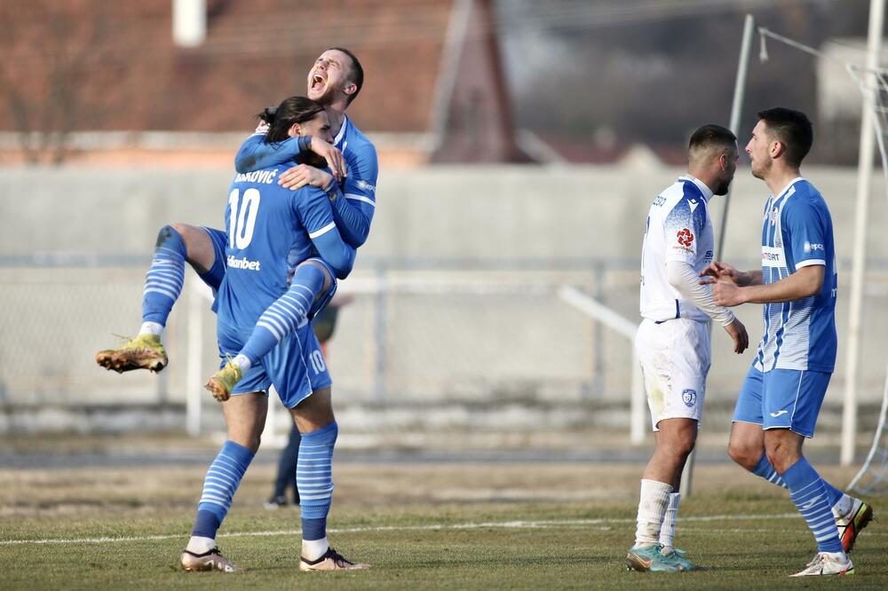 Striković proslavlja gol na utakmici sa Jezerom u prvom dijelu sezone u Nikšiću, Foto: FSCG