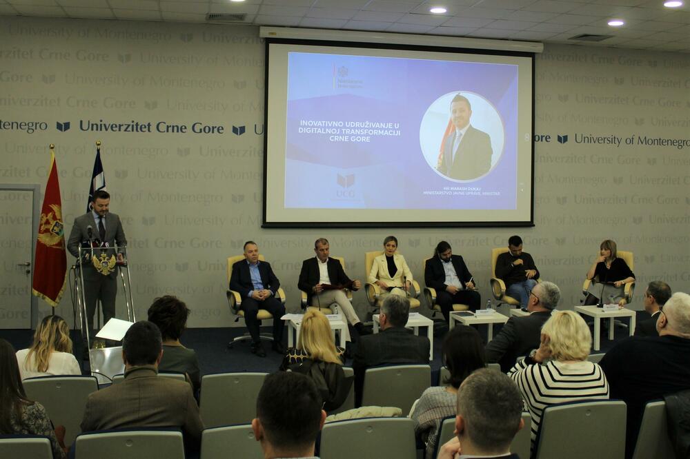 Sa panel diskusije, Foto: MJU