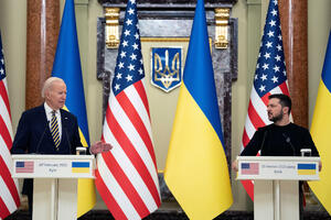 Biden: Ukraine managed to resist Russian attacks, the invading...