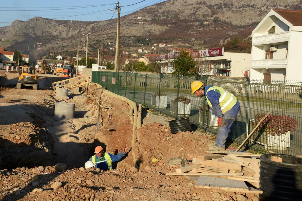 Radovi uz imanje Ivanovića, Foto: BORIS PEJOVIC