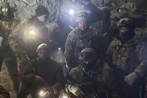 Šef ruske plaćeničke grupe Vagnera optužuje vojni vrh da uskraćuje...